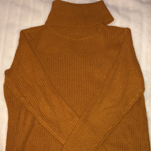 2 turtleneck long sleeves bundle 🤍🧡 - Picture 6 of 9